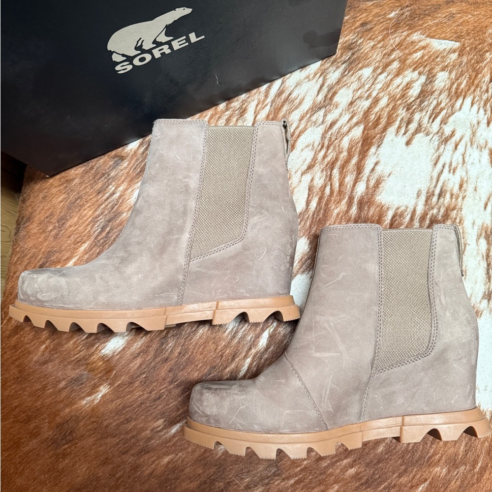 SOREL Joan of Arctic Wedge lll Chelsea